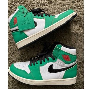 Air Jordan 1 High OG Lucky Green